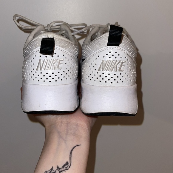 Nike white sneakers - Picture 3 of 4